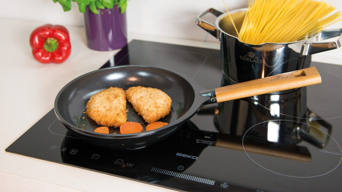 NATUR Non-Stick Frying Pan With Lid 9.4"